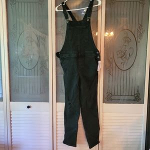 Old Navy size 2 black ripped overalls